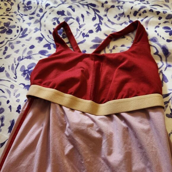 Lululemon Venus Tank, Size 4, Cranberry - Picture 9 of 11